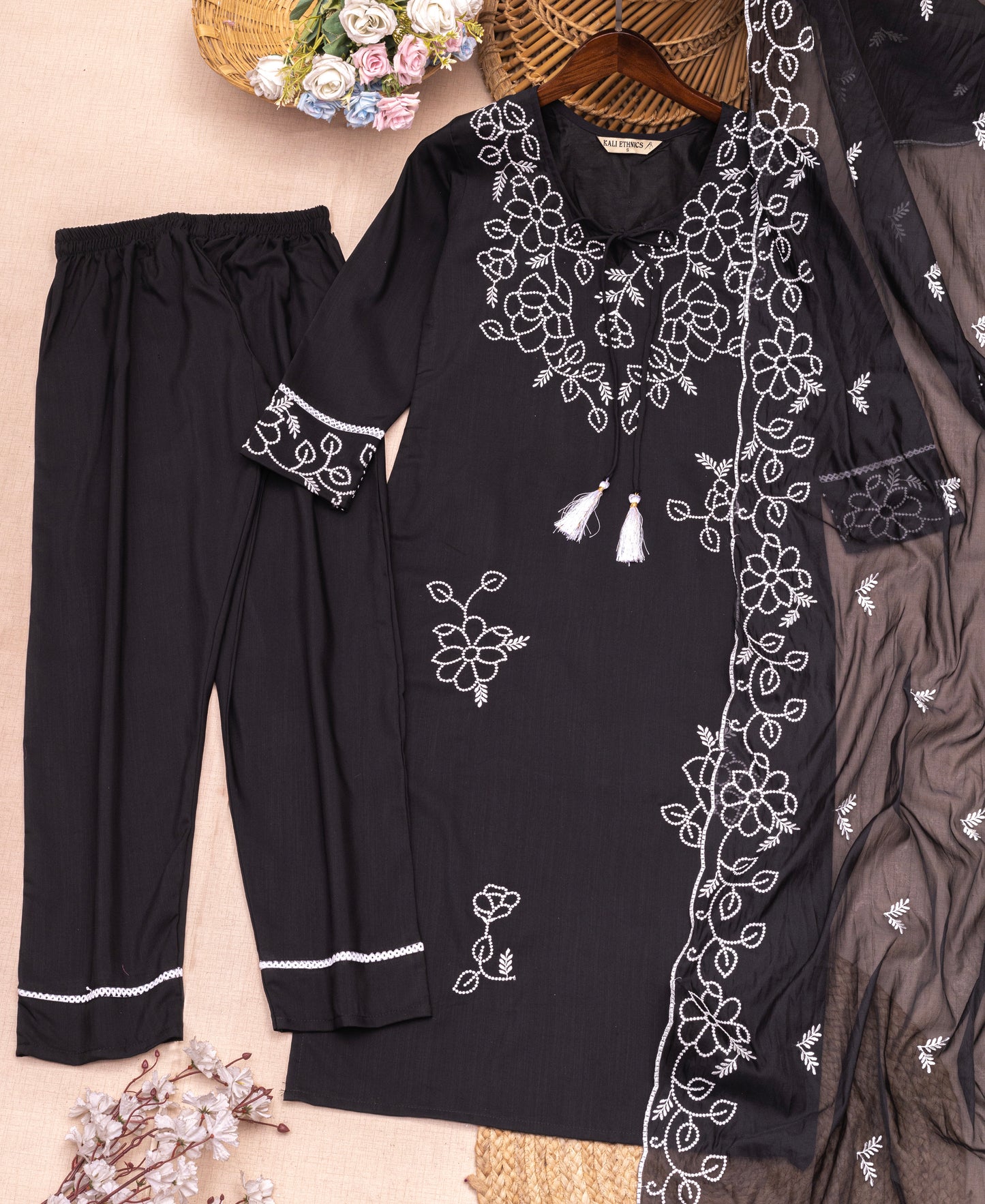 Whisper of Threads – सुकून