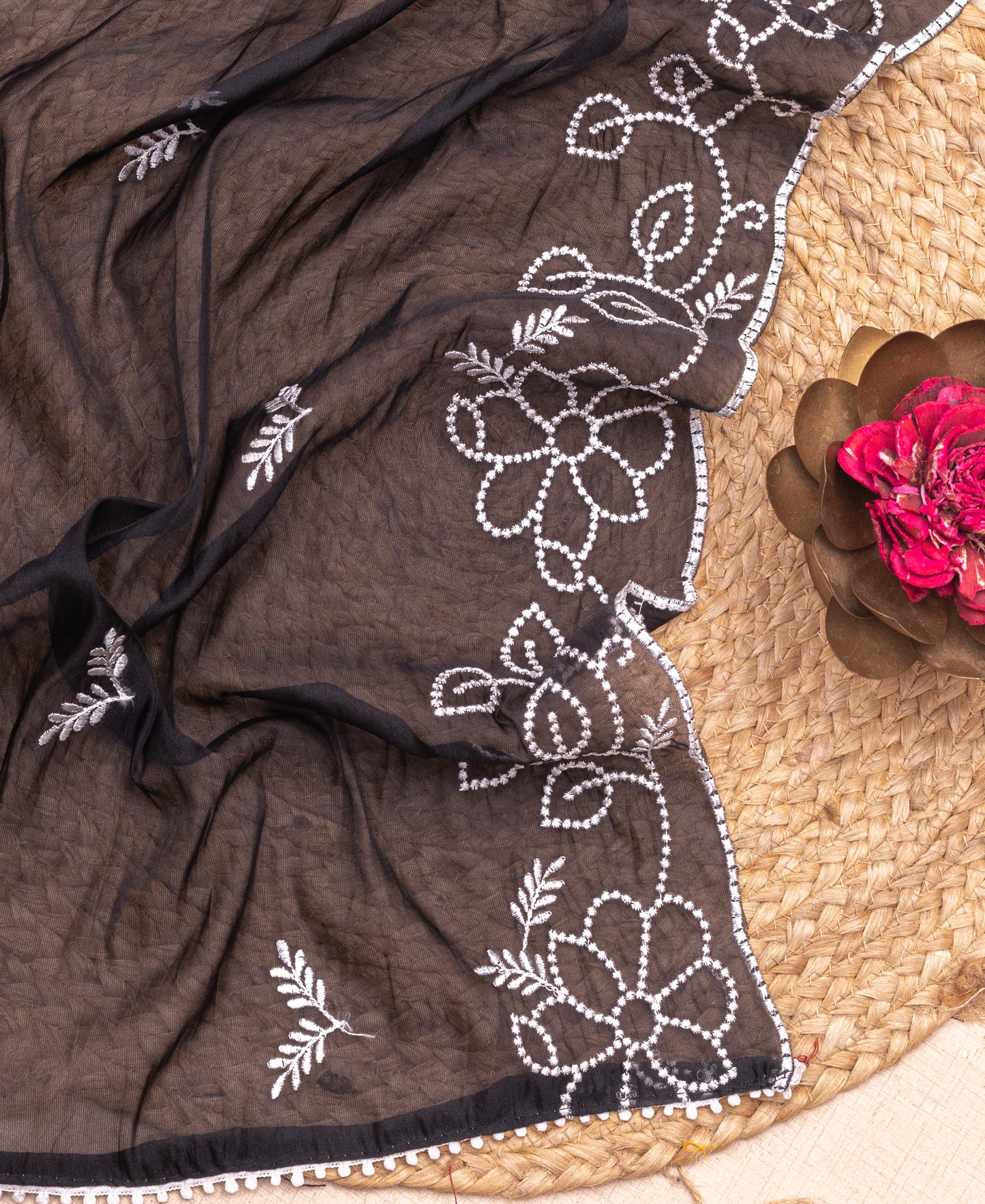 Whisper of Threads – सुकून