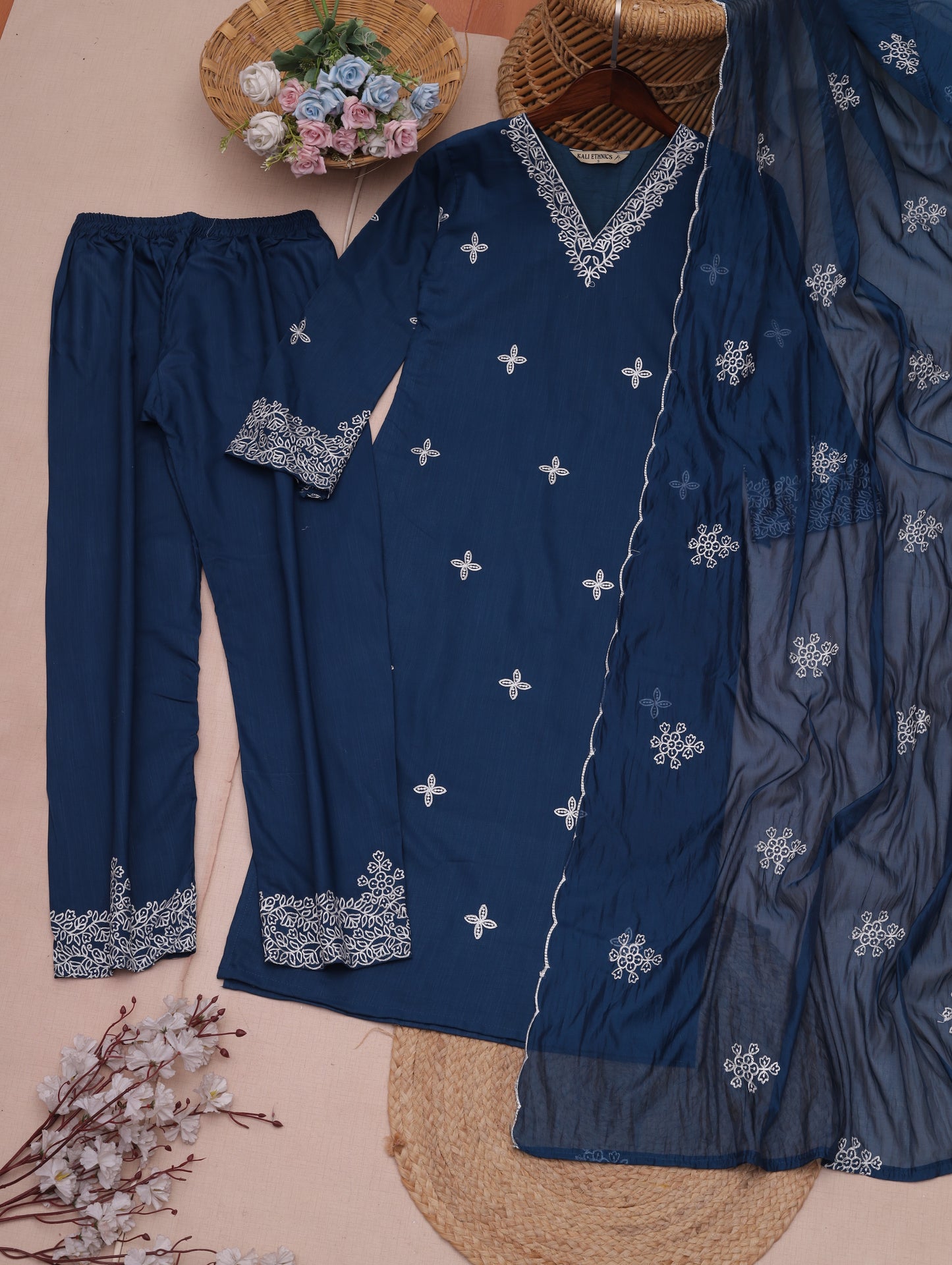 Neelkamal – नीलकमल